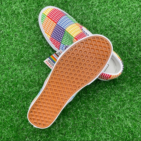 Vans Classic Slip On Pride LGBTQ - Picture 5 of 5